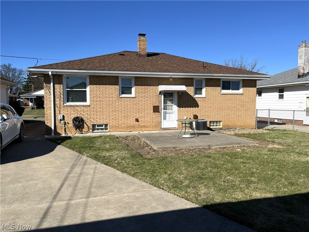 Photo of 12416 Eastwood Boulevard, Garfield Heights, OH 44125 (MLS # 5192095)