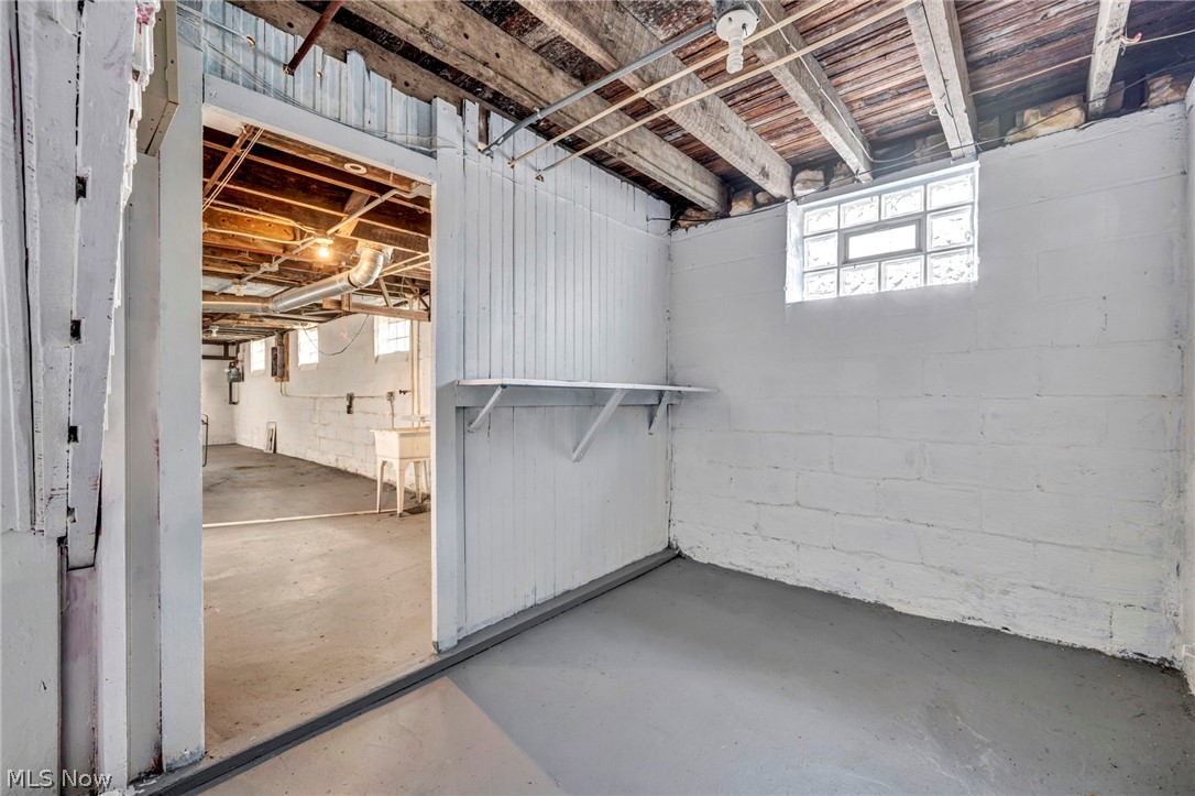 Burger Ave - Residential Income