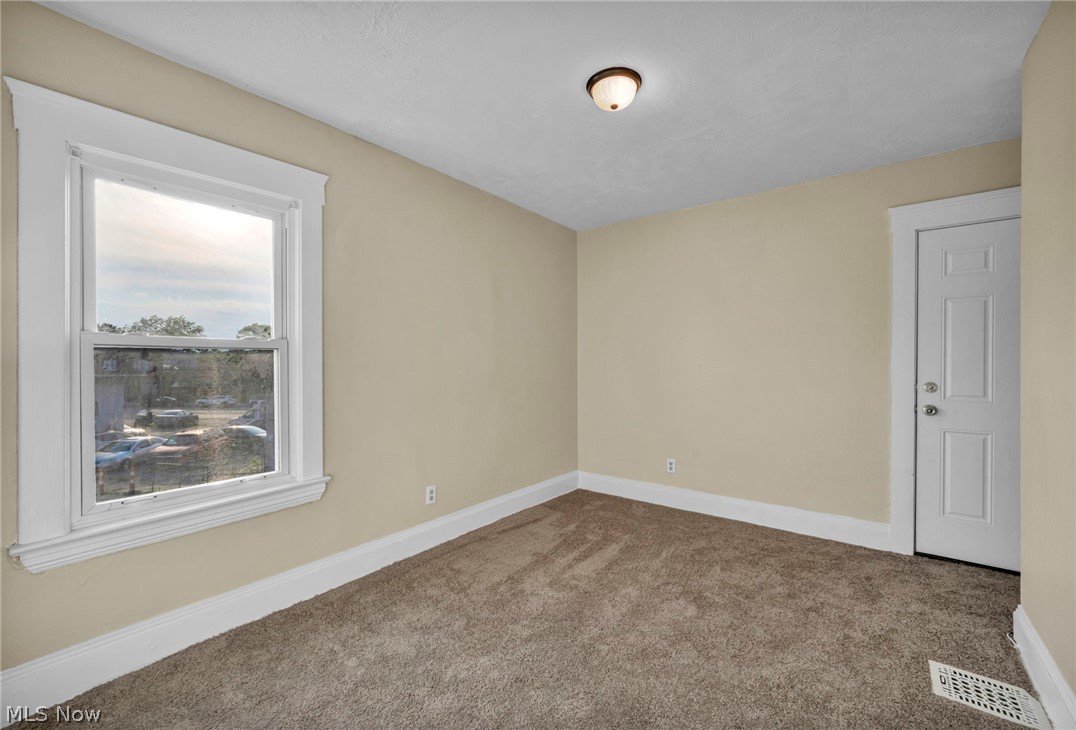 Burger Ave - Residential Income