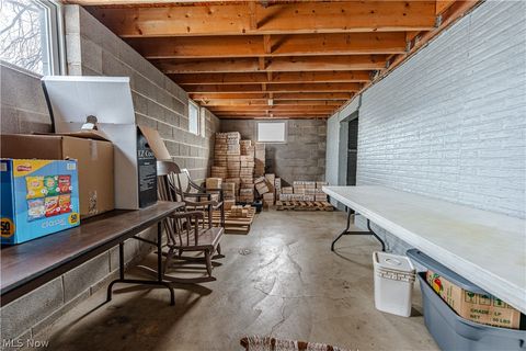 Tiny photo for 16352 Nauvoo Road, Middlefield, OH 44062 (MLS # 5190239)