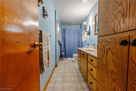 Tiny photo for 16352 Nauvoo Road, Middlefield, OH 44062 (MLS # 5190239)