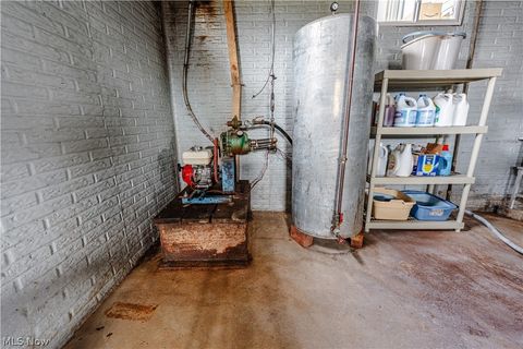 Tiny photo for 16352 Nauvoo Road, Middlefield, OH 44062 (MLS # 5190239)