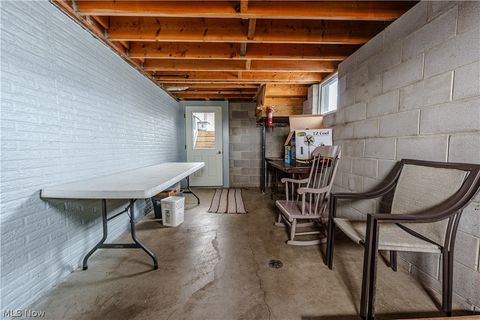 Tiny photo for 16352 Nauvoo Road, Middlefield, OH 44062 (MLS # 5190239)