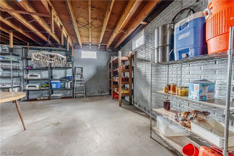 Tiny photo for 16352 Nauvoo Road, Middlefield, OH 44062 (MLS # 5190239)