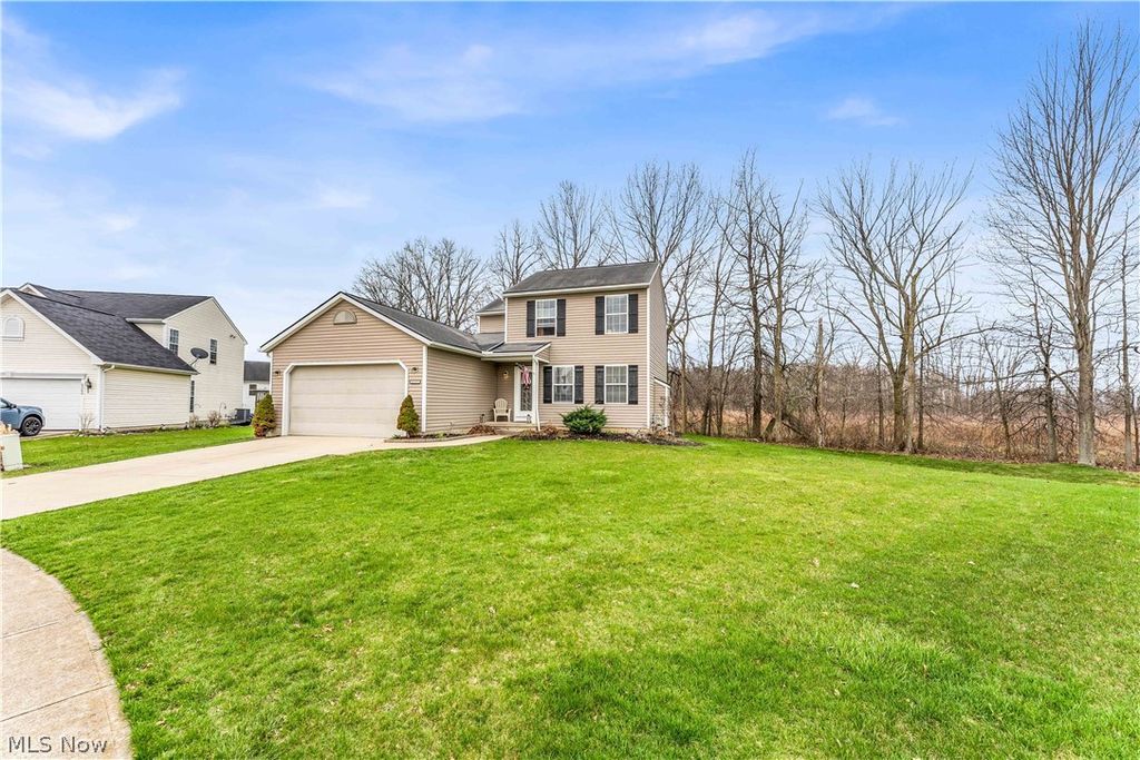 Photo of 6252 W Breezeway Drive, North Ridgeville, OH 44039 (MLS # 5200614)