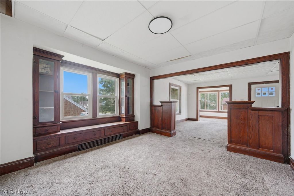 Photo of 1304 W Waterloo Road, Akron, OH 44314 (MLS # 5213240)
