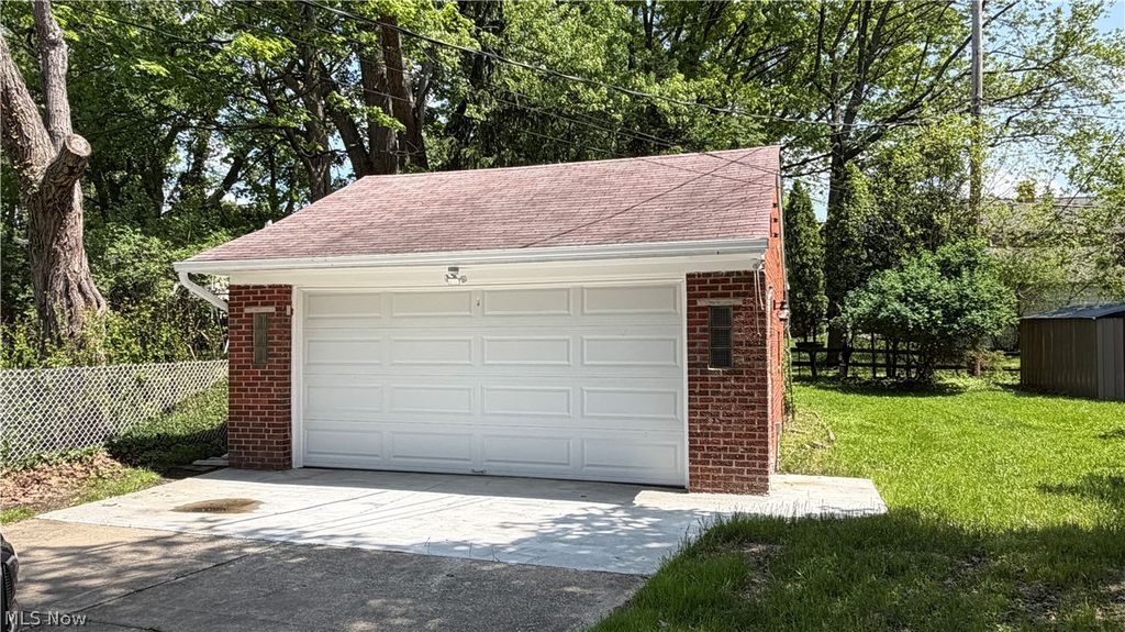Photo of 24420 Glenbrook Boulevard, Euclid, OH 44117 (MLS # 5210795)