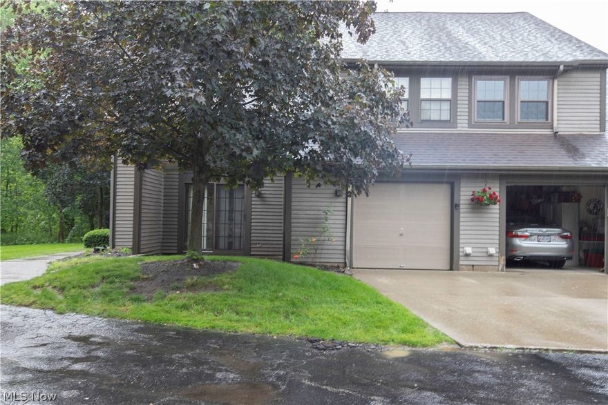 This is a lovely 2 bedroom, 2 bath second floor condo inside of Howland. Right across the Street from Trumbull County Country Club. Carpet is under a year old and all tile was replaced with ceramic tile 3 years ago. Kitchen was fully Remodeled including Top of the line Samsung Stove and Fridge, both of which are black stainless steel. Cathedral Ceiling in the living room and a beautiful sky light in the master bathroom. Laundry room has a brand new Samsung Washer and Dryer which are also black stainless steel. Brand new AC and furnace installed May 2021. Has a gas fireplace that is controlled by a thermostat. Roof is 3-4 years old. Only thing the Condo needs, is some repairs to the furnace, everything else is move in ready.