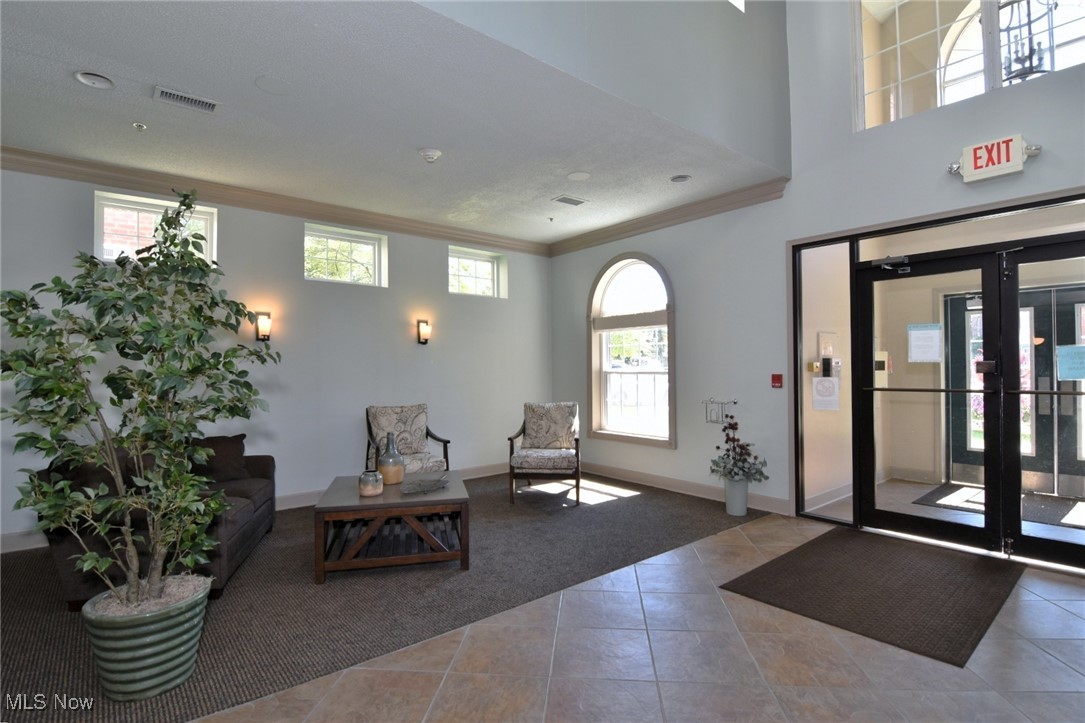 Fox Hollow/Woodhawk Condo Ph 2 - Residential