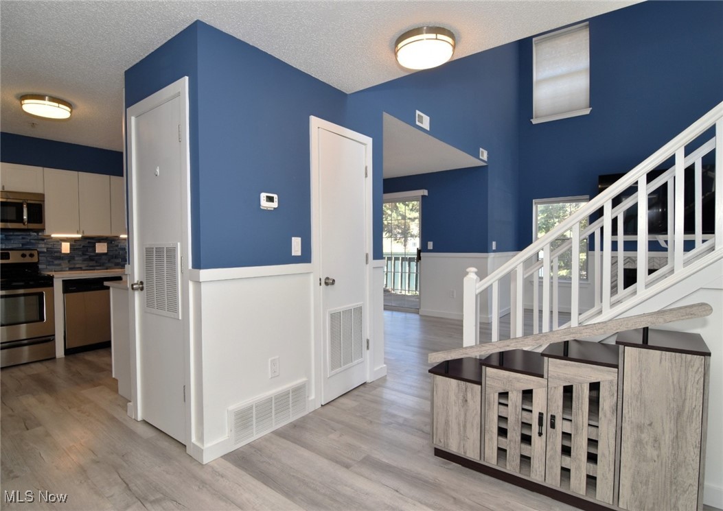 Fox Hollow/Woodhawk Condo Ph 2 - Residential