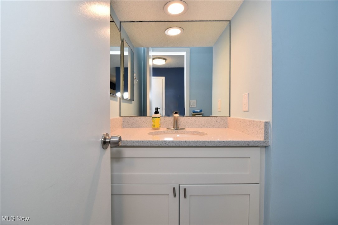 Fox Hollow/Woodhawk Condo Ph 2 - Residential