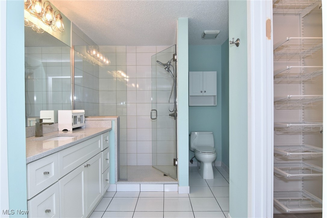 Fox Hollow/Woodhawk Condo Ph 2 - Residential