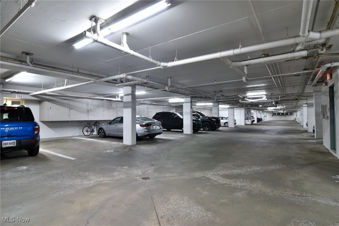 Fox Hollow/Woodhawk Condo Ph 2 - Residential