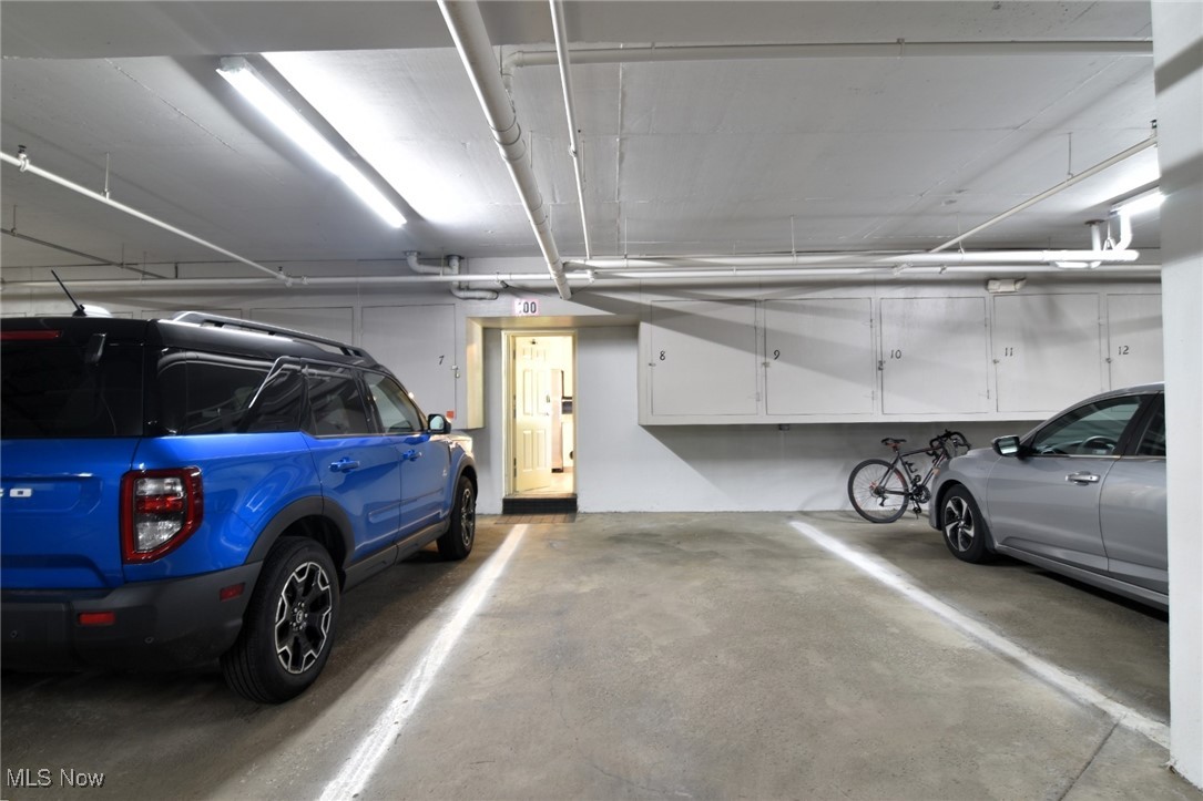 Fox Hollow/Woodhawk Condo Ph 2 - Residential