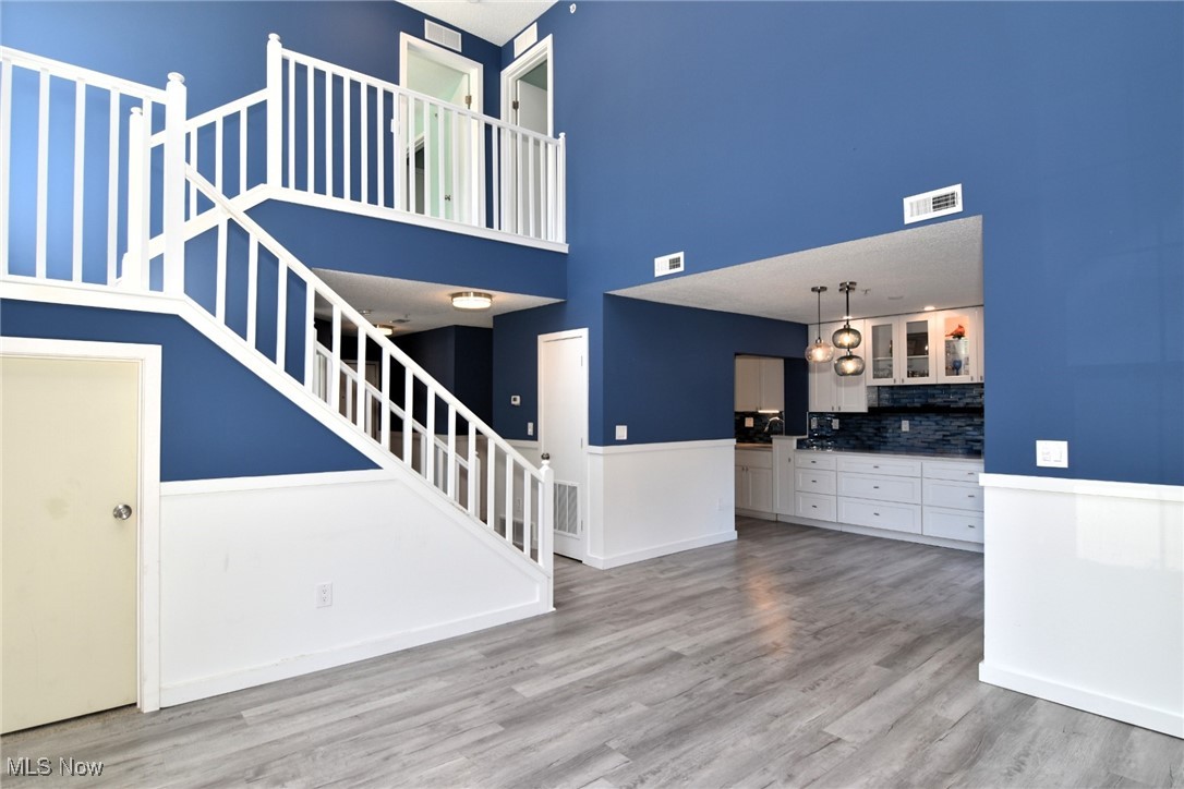 Fox Hollow/Woodhawk Condo Ph 2 - Residential