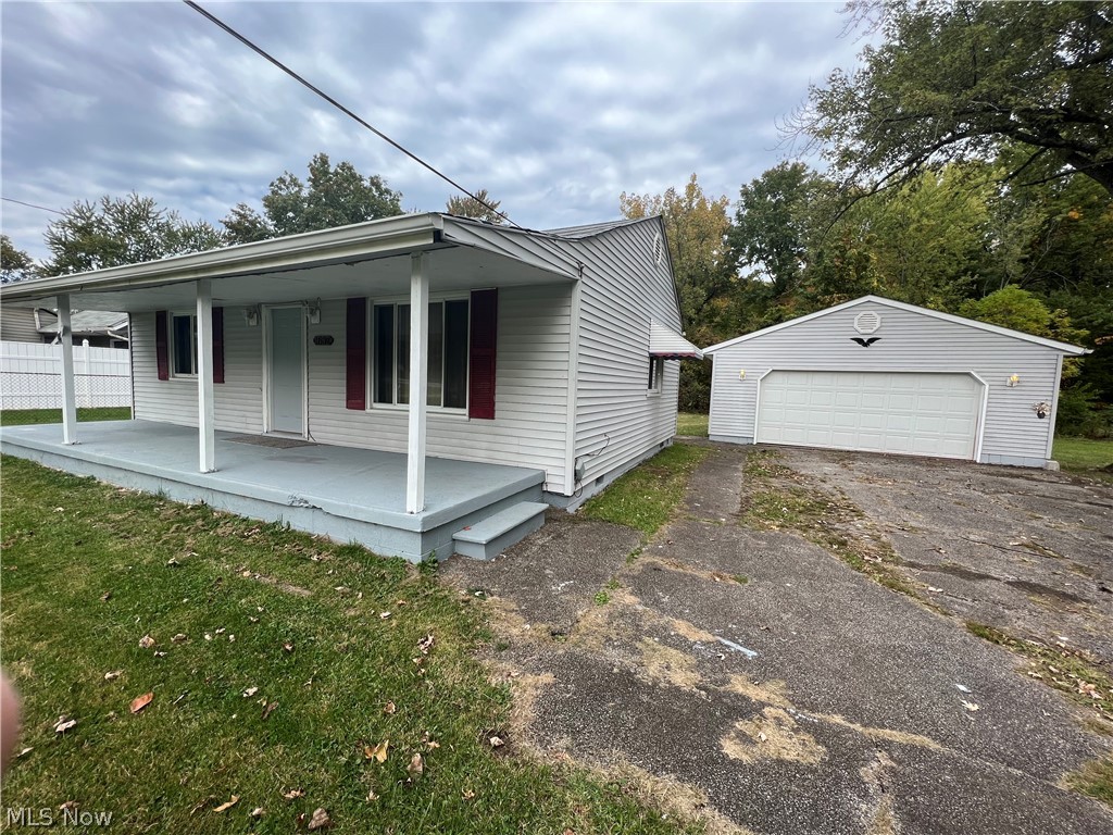 Come see your new home today!
Sheffield township and clearview schools!
New flooring throughout this move in ready home with a nice yard is waiting for you.