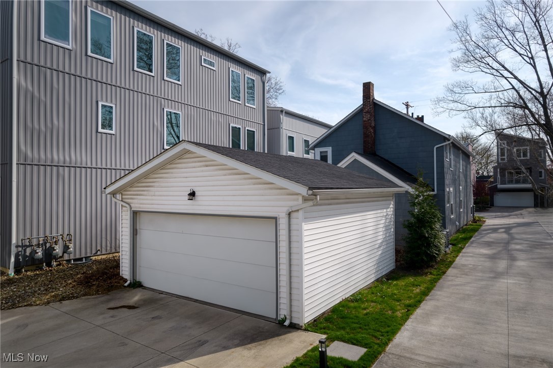 Cleveland, Ohio 44113, United States, 3 Bedrooms Bedrooms, ,1 BathroomBathrooms,Residential,Active,116562