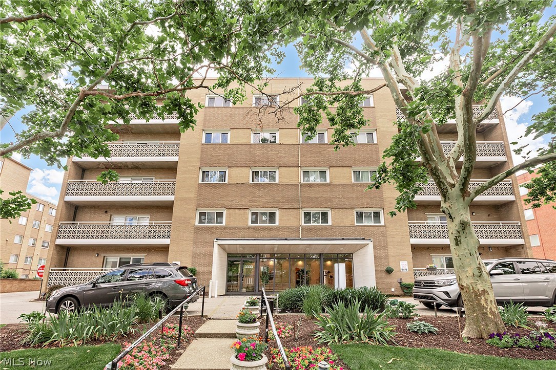 Photo 1 of 49 — 3333 Warrensville Center Road 301, Shaker Heights, OH 44122