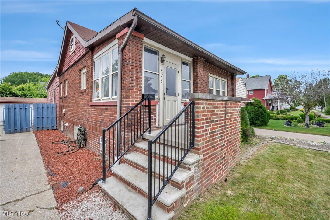 4532 W 172nd Street