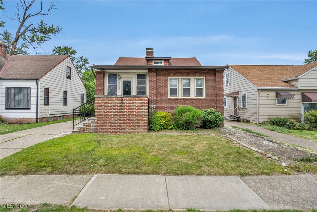 4532 W 172nd Street