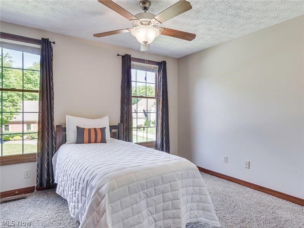 Oak Point Commons - Residential