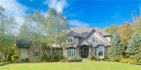 11830 Starbush Court Chagrin Falls OH 44023