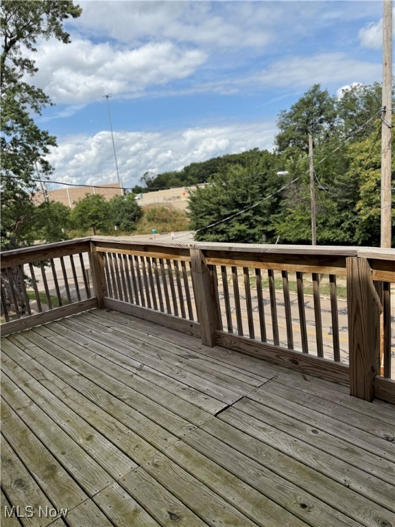 Colonial Homes - Residential