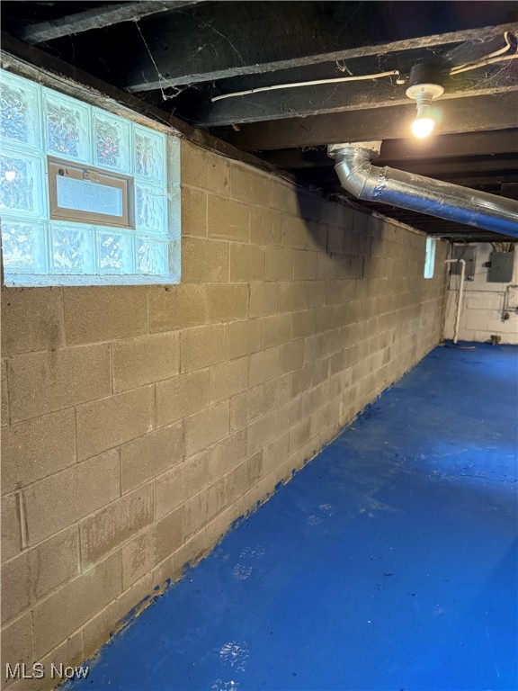 Colonial Homes - Residential