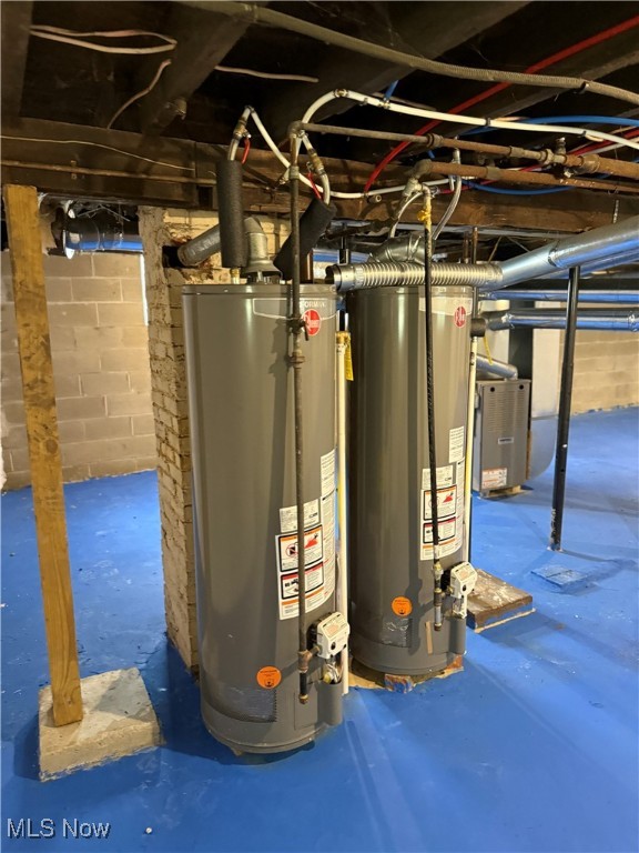 Colonial Homes - Residential