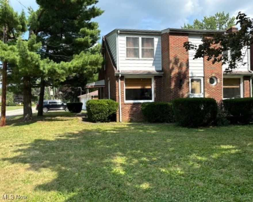 Updated kitchen, 4 BR 3 bath 2 story home w/back porch, outdoor fireplace, 3 car detached garage, living room w/gas fireplace, dining room, finished rec room in basement w/fireplace. 5th bedroom or office on 1st floor.