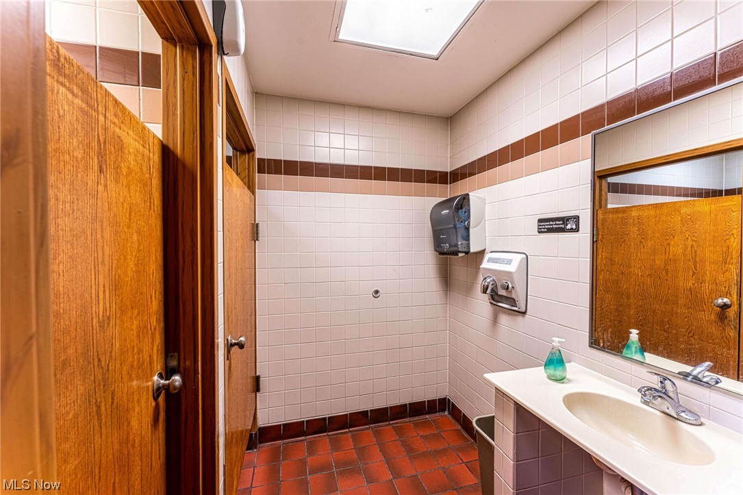 Newberry Trail - Commercial Sale