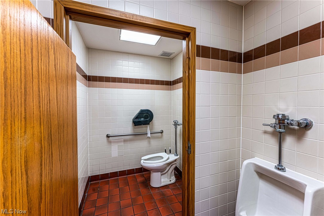 Newberry Trail - Commercial Sale