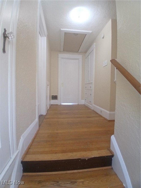 Mill Crk Land Co - Residential Lease