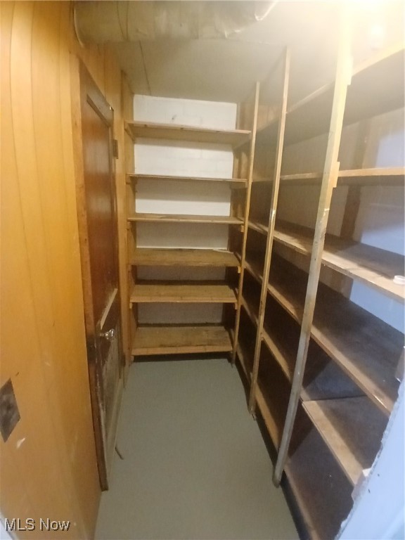 Mill Crk Land Co - Residential Lease