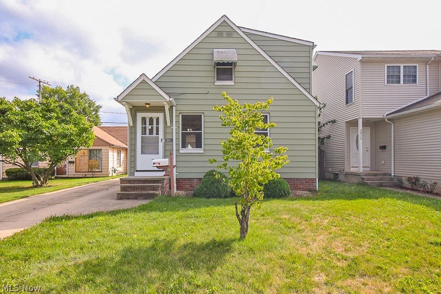 3011 Heresford Dr., Parma - 4 bedroom 1 bathroom single family home!

$1,165 rent / $1,165 deposit
$25 application fee per adult
1-2 small pets OK with approved PetScreening and PetFee. (Some breed restrictions apply per HUD guidelines).
NO CMHA / NO SMOKING
1 time $69 non-refundable set up fee paid at lease signing

All applicants are required to fill out a PetScreening application, found on our website directly on the application before being processed. Even if you have NO pets - this application must be filled out. One time, non-refundable pet fee of $200-300 per animal applies to all pets & must be paid prior to or when you pay your first month rent. (No fee for qualified assistance animals).

Spacious 4 bedroom 1 bathroom single family home that offers a large living room that leads to the eat in kitchen that features a stove/fridge for the resident to use! Home has large unfinished basement with additional storage space and washer/dryer hook ups! Detached 1 car garage,