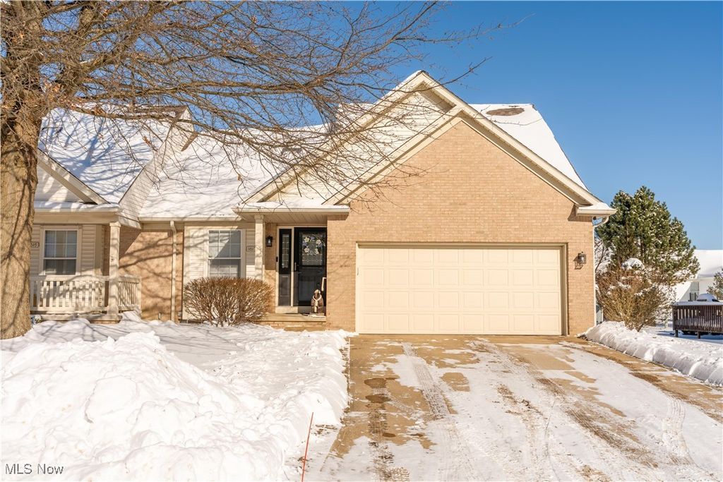 Photo of 1617 NE Southpointe Circle NE, Canton, OH 44714 (MLS # 5184834)