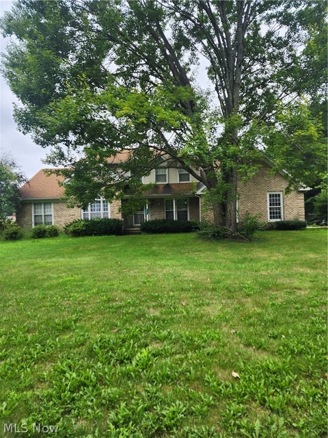 Homes For Sale - 4804 Logan Arms Drive<br/> Youngstown, OH 44505