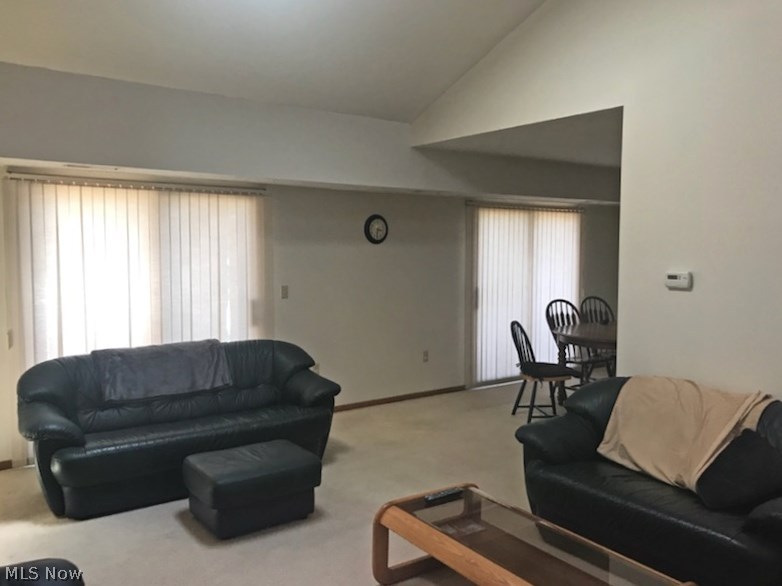 Windchimes On Summit - Residential