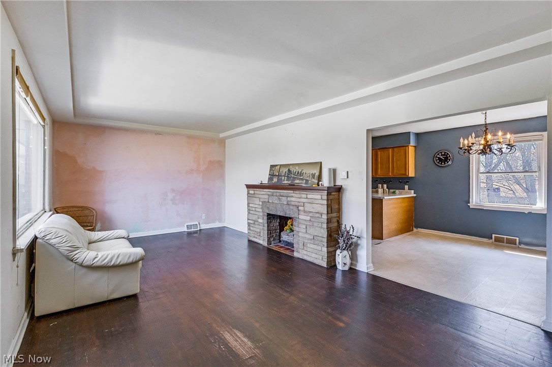 Mary M Creed - Residential