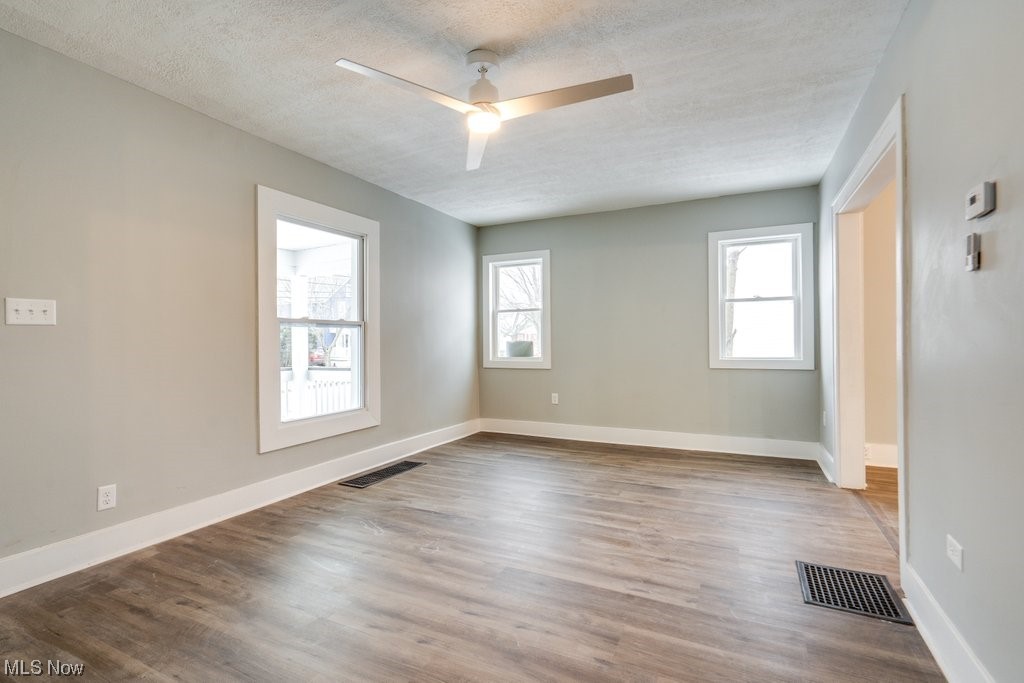 Hoenicka Park - Residential