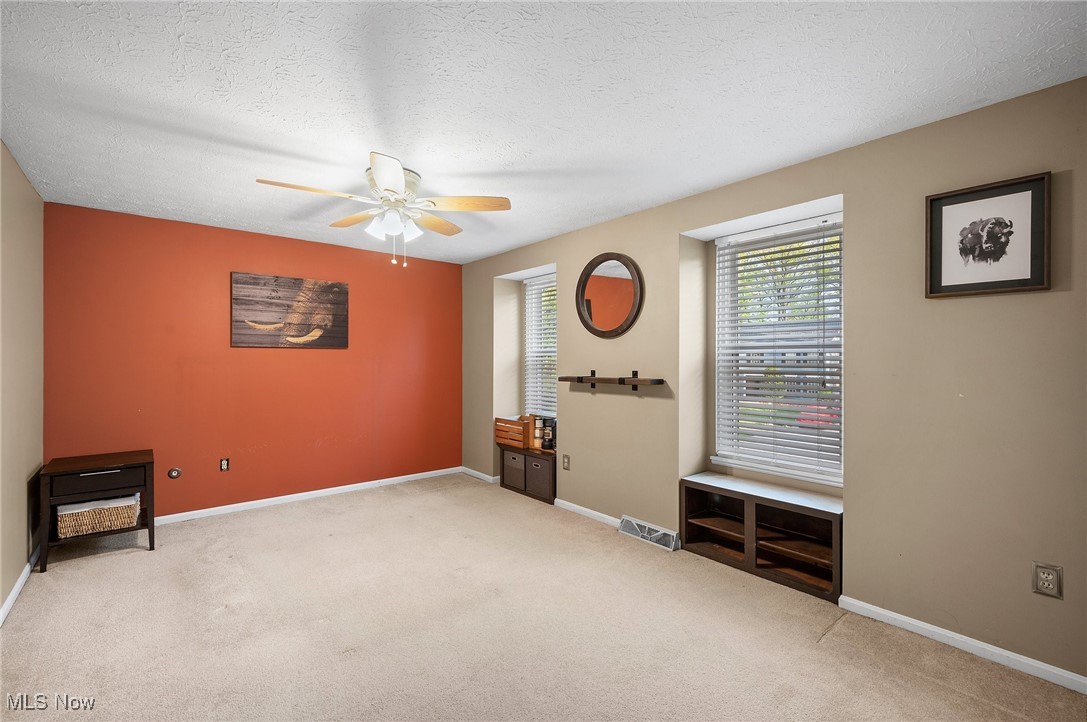 16538 S White Oaks Drive, Strongsville, Ohio image 30
