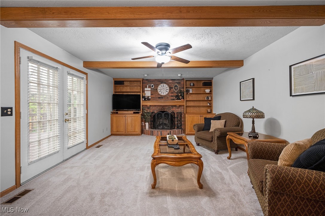 16538 S White Oaks Drive, Strongsville, Ohio image 9