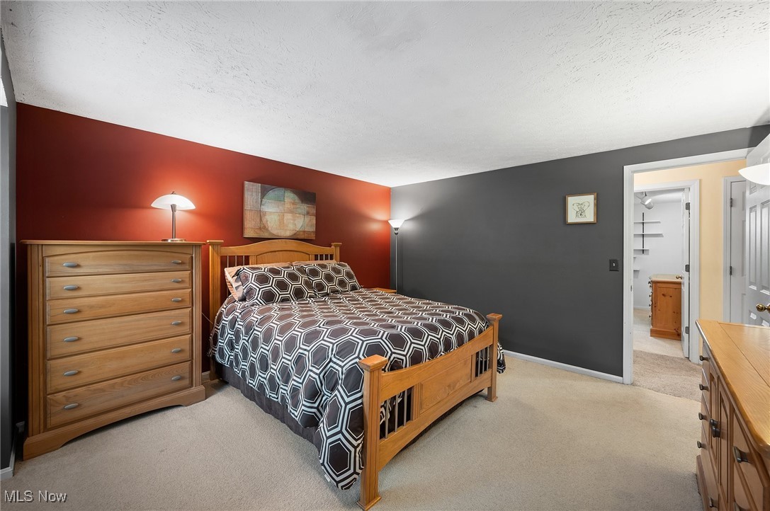 16538 S White Oaks Drive, Strongsville, Ohio image 39