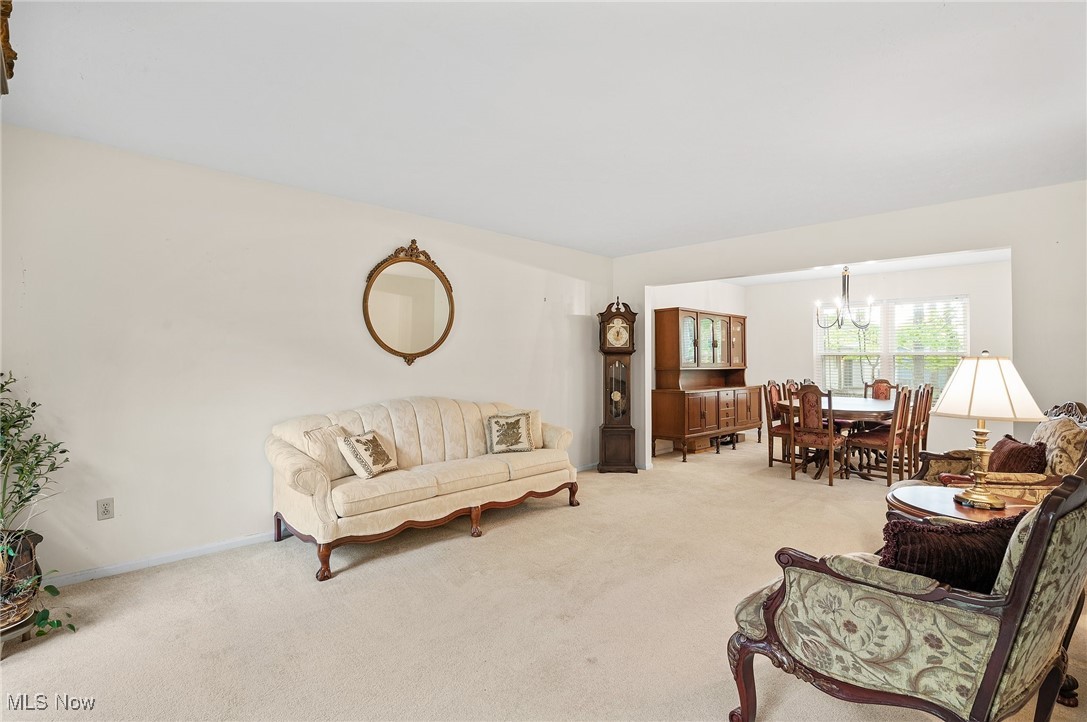 16538 S White Oaks Drive, Strongsville, Ohio image 16