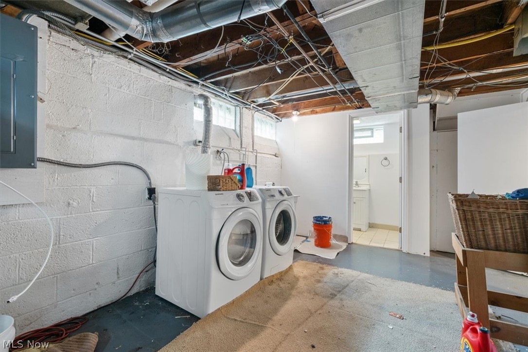 Riverside Manor - Residential