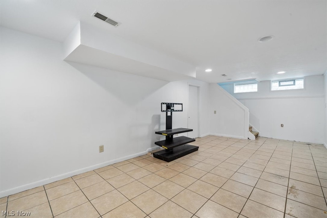 Riverside Manor - Residential