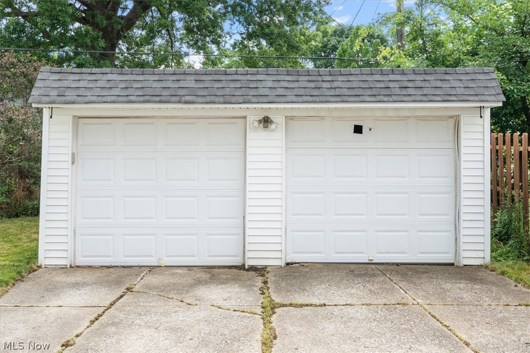 Riverside Manor - Residential