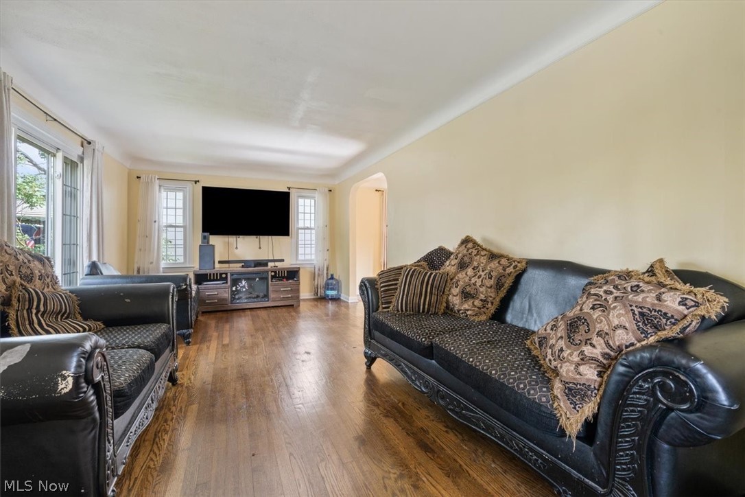 Riverside Manor - Residential