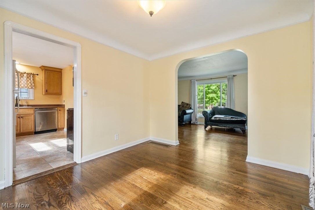 Riverside Manor - Residential