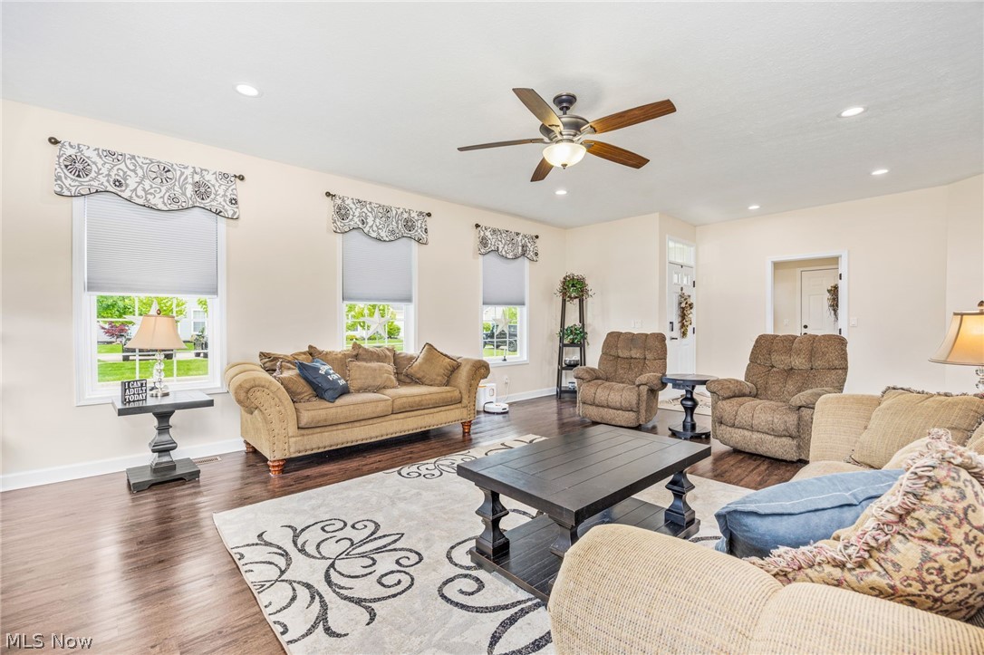 Ashton Place Condo Refile Ph 8 - Residential